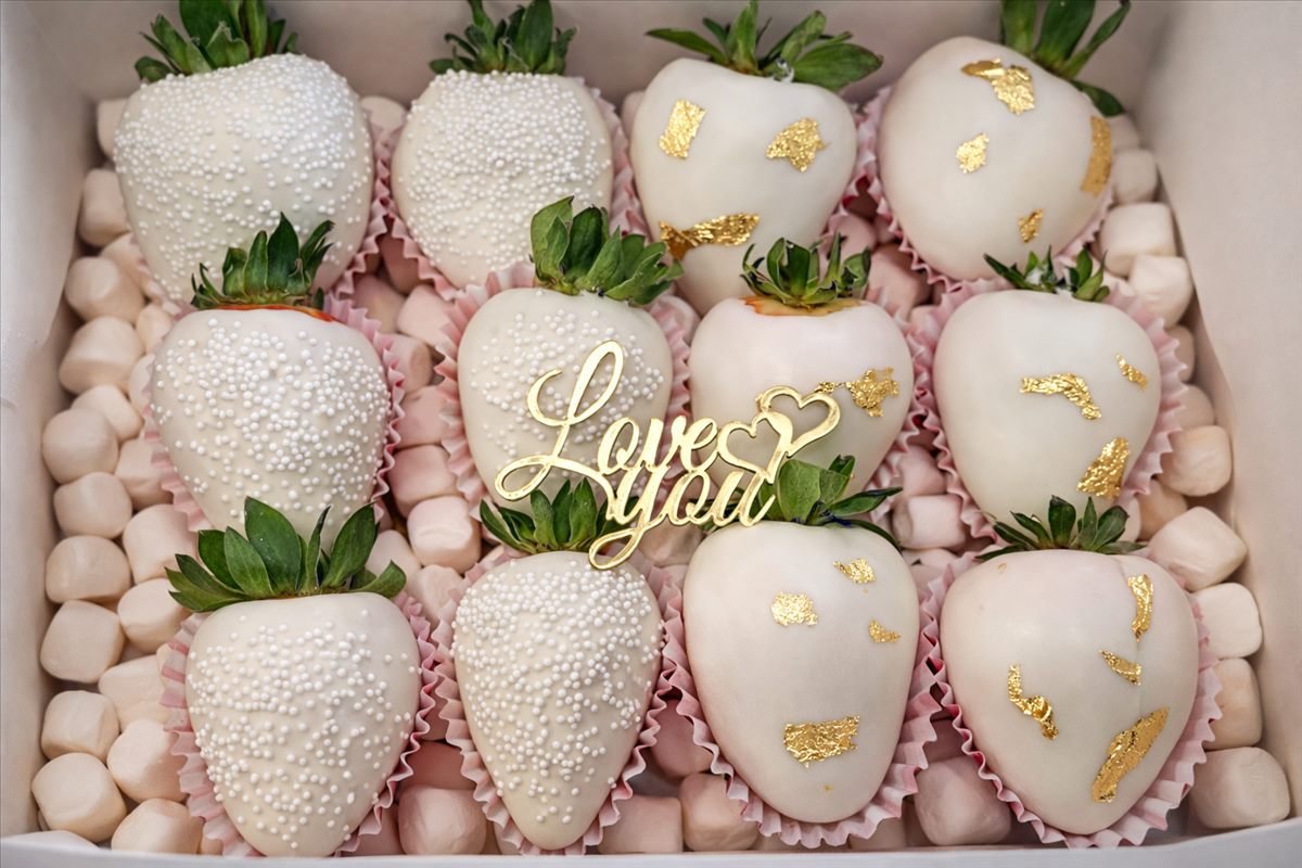 Fresas Blancas y Doradas